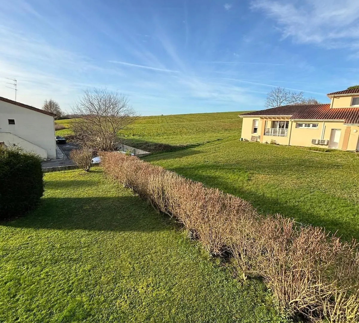 Les Mimosas - App 12 - Appartement Cosy Clim Balcon Cazaubon Apartment